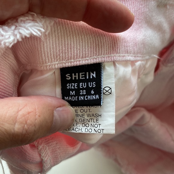 Pink denim tie dye shorts - Picture 3 of 3